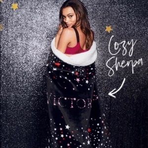 Victoria's Secret Bedding - NWT Victoria’s Secret Stars Sherpa Blanket 50x60 Victoria's Secret Bedding - NWT Victoria’s Secret Stars Sherpa Blanket 50x60